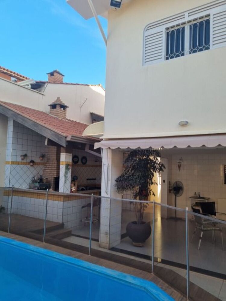 Casa, 4 quartos, 320 m² - Foto 3