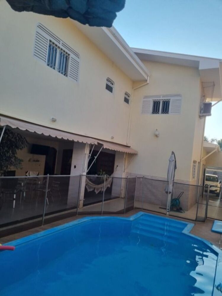 Casa, 4 quartos, 320 m² - Foto 1