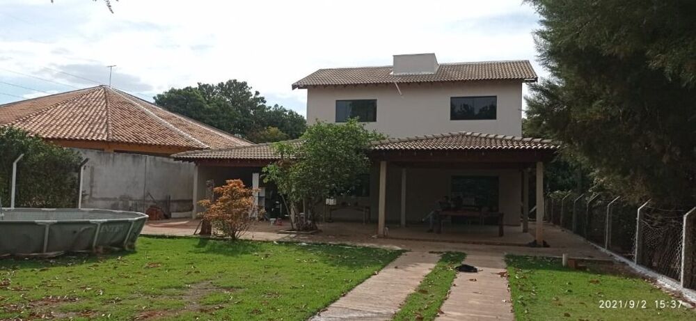 Chácara à venda com 3 quartos, 1000m² - Foto 1