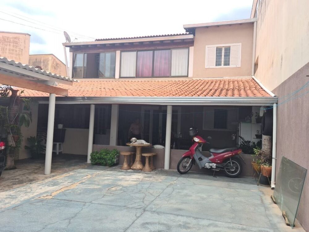 Casa, 3 quartos, 190 m² - Foto 1