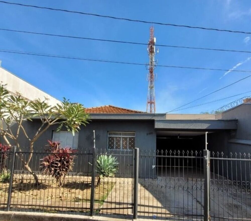 Casa para alugar com 2 quartos, 100m² - Foto 1