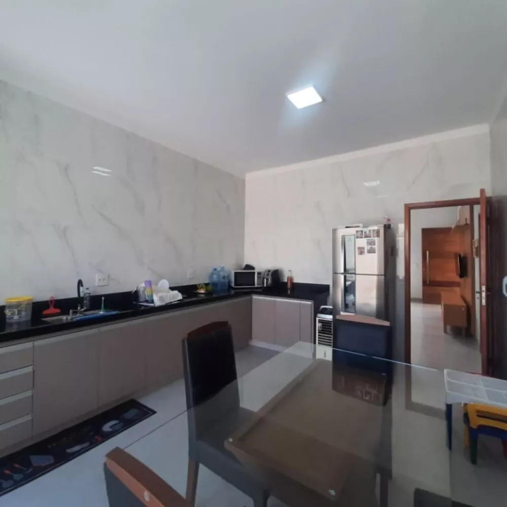 Casa à venda com 3 quartos, 133m² - Foto 5