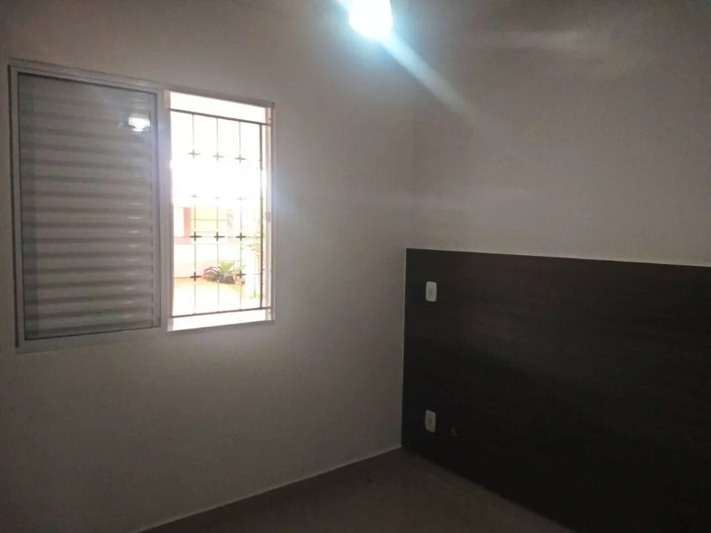 Casa de Condomínio à venda com 2 quartos, 100m² - Foto 2