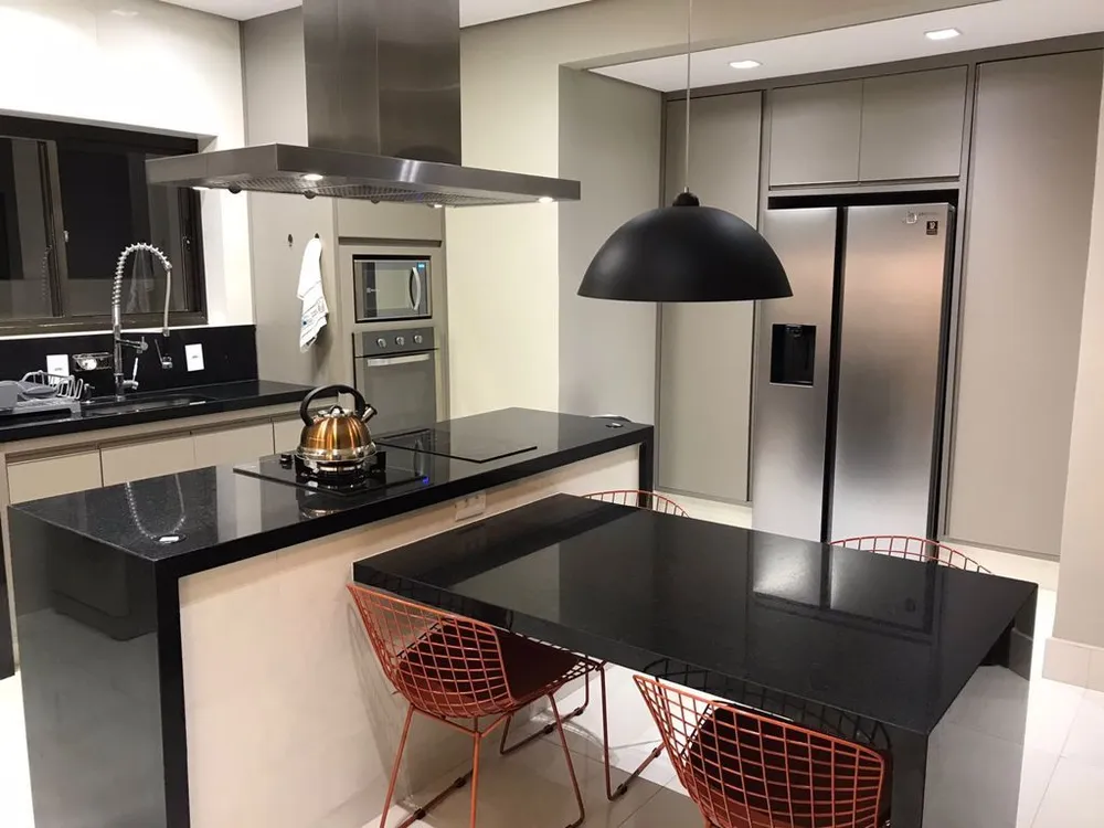 Apartamento, 3 quartos, 236 m² - Foto 1