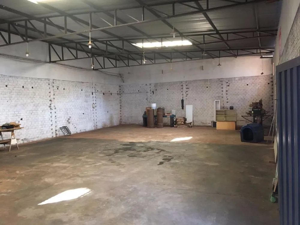 Casa, 2 quartos, 320 m² - Foto 1