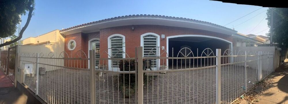 Casa, 3 quartos, 210 m² - Foto 1