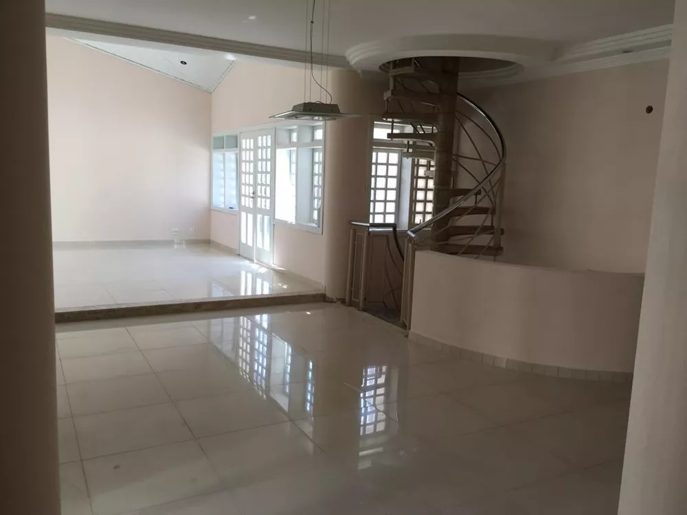 Casa, 4 quartos, 424 m² - Foto 2