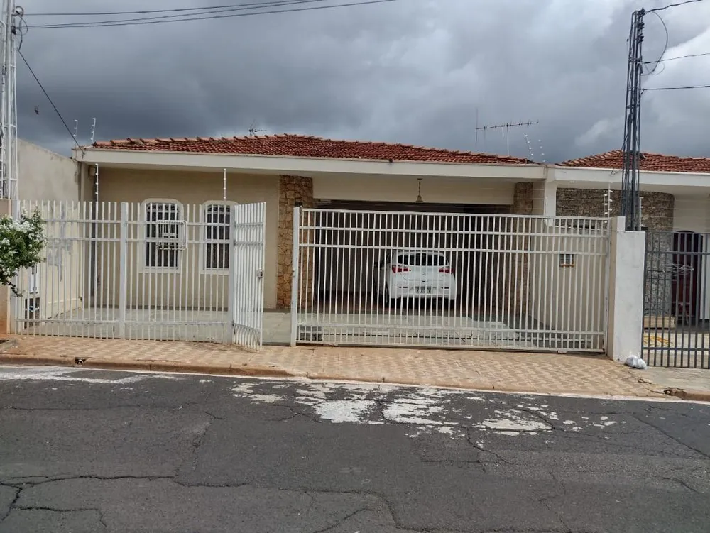 Casa, 3 quartos, 180 m² - Foto 1