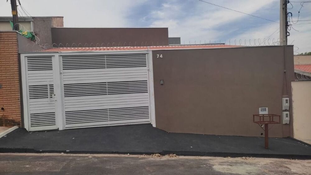 Casa, 4 quartos, 150 m² - Foto 1