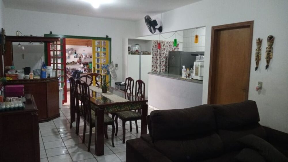 Casa, 2 quartos, 180 m² - Foto 2