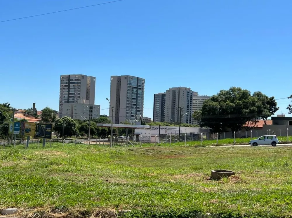 Terreno à venda, 3200m² - Foto 1