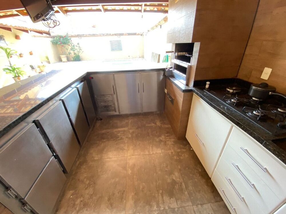 Casa, 3 quartos, 370 m² - Foto 2