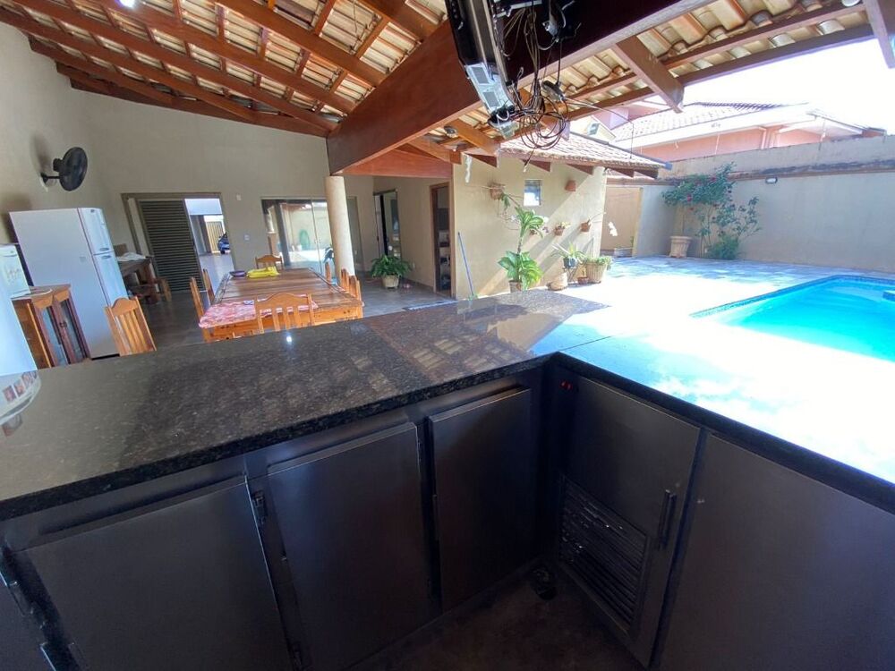 Casa, 3 quartos, 370 m² - Foto 1