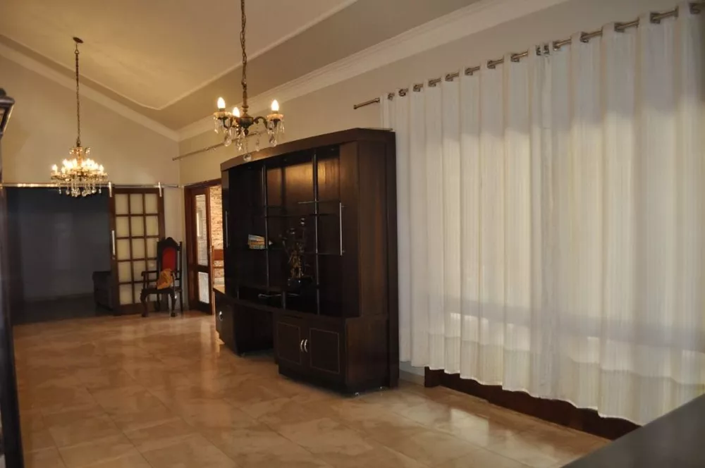 Casa, 3 quartos, 550 m² - Foto 1