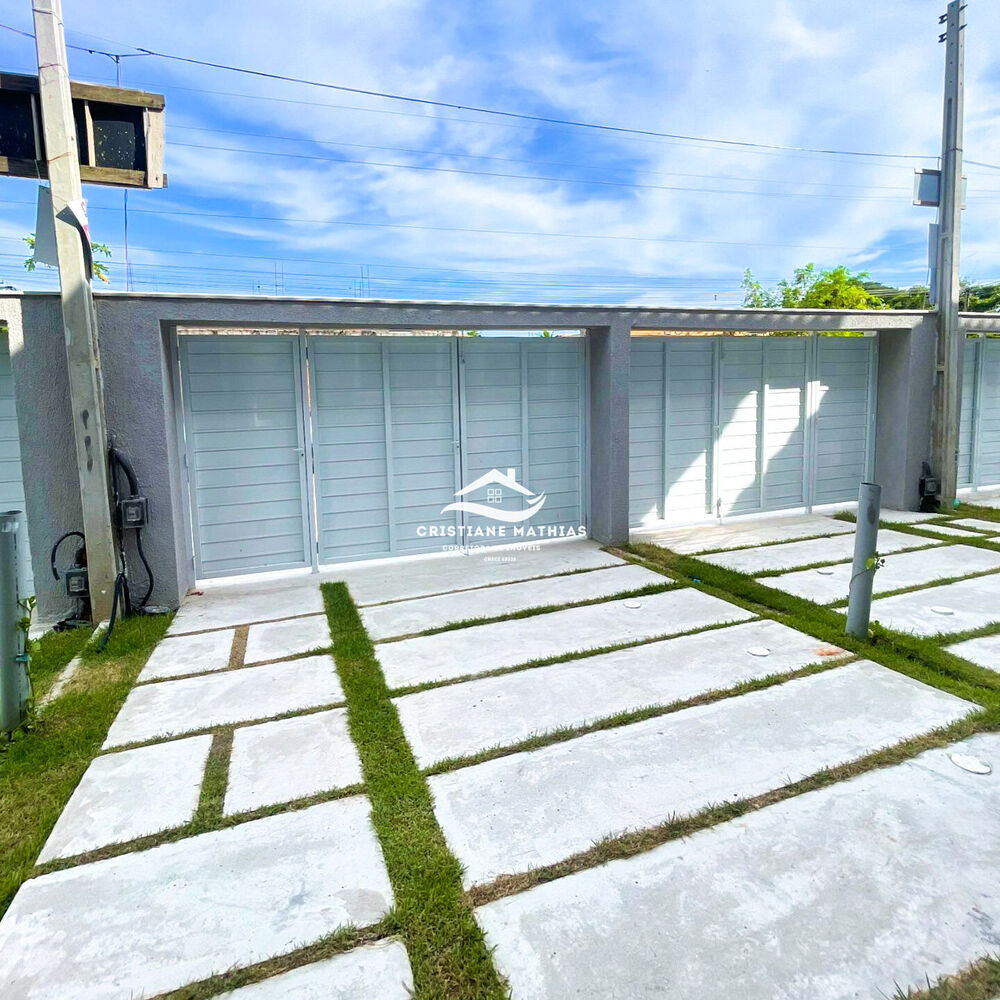 Casa à venda com 2 quartos, 70m² - Foto 3