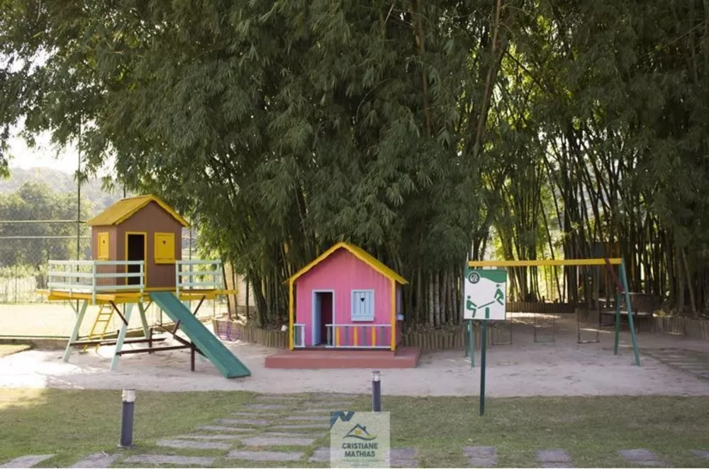 Casa, 4 quartos, 240 m² - Foto 22