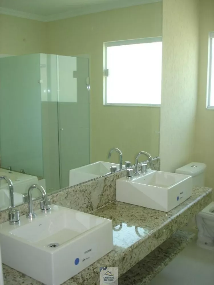 Casa, 4 quartos, 240 m² - Foto 11