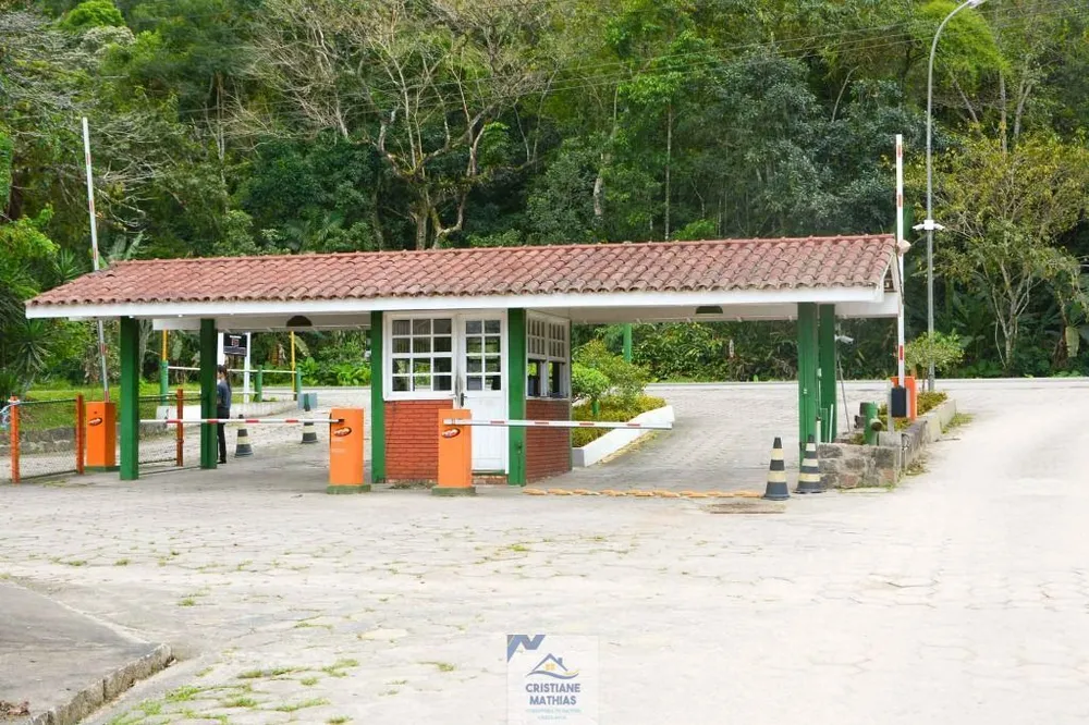 Casa, 4 quartos, 240 m² - Foto 33