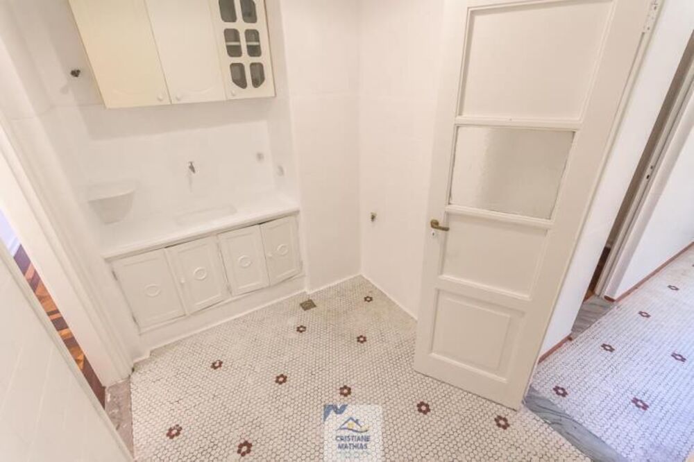 Apartamento à venda com 2 quartos, 80m² - Foto 2
