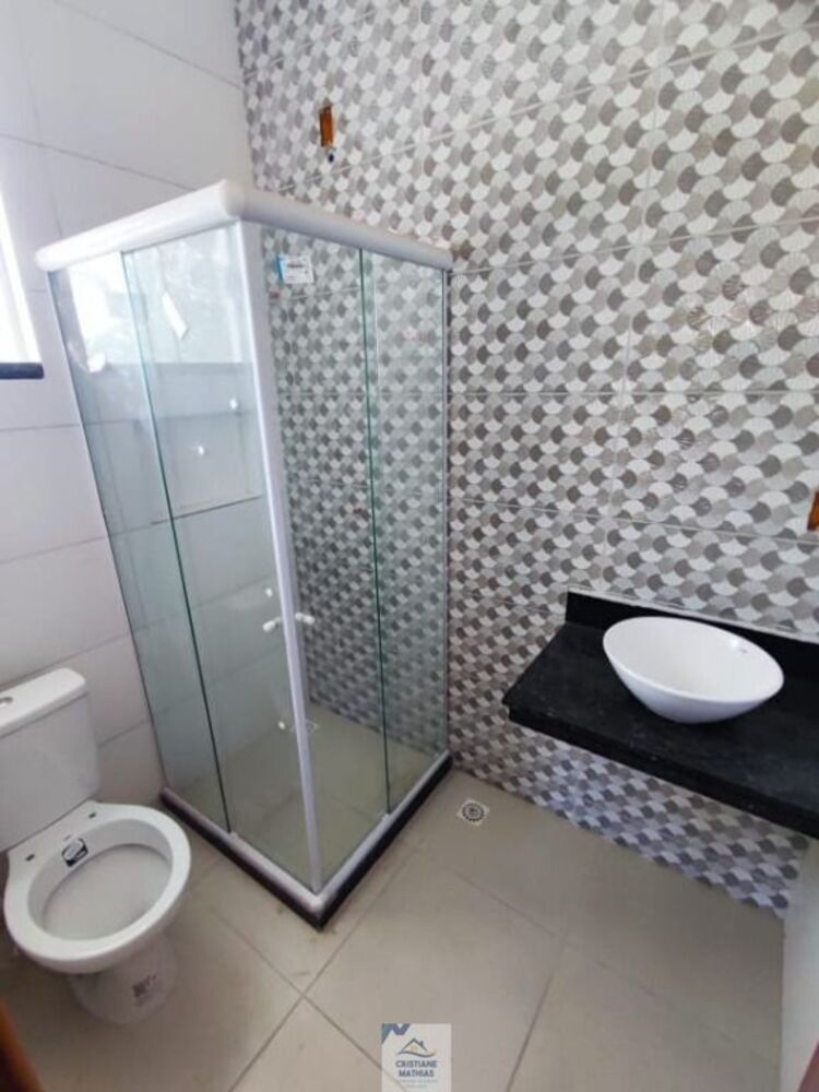 Casa à venda com 3 quartos, 109m² - Foto 1