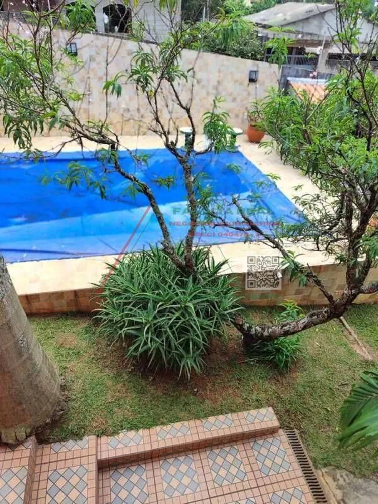 Chácara, 3 quartos, 902 m² - Foto 2