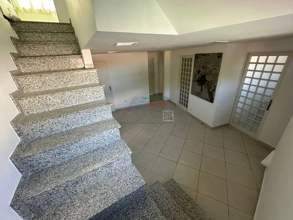 Sobrado, 8 quartos, 715 m² - Foto 2