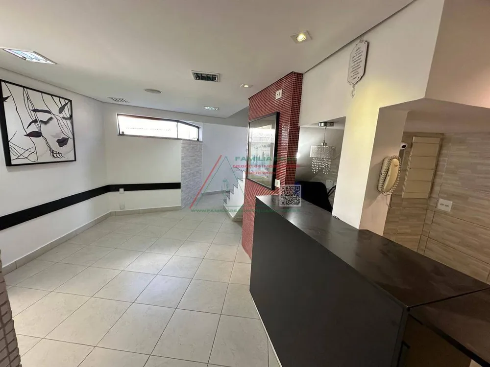 Sobrado, 8 quartos, 715 m² - Foto 1