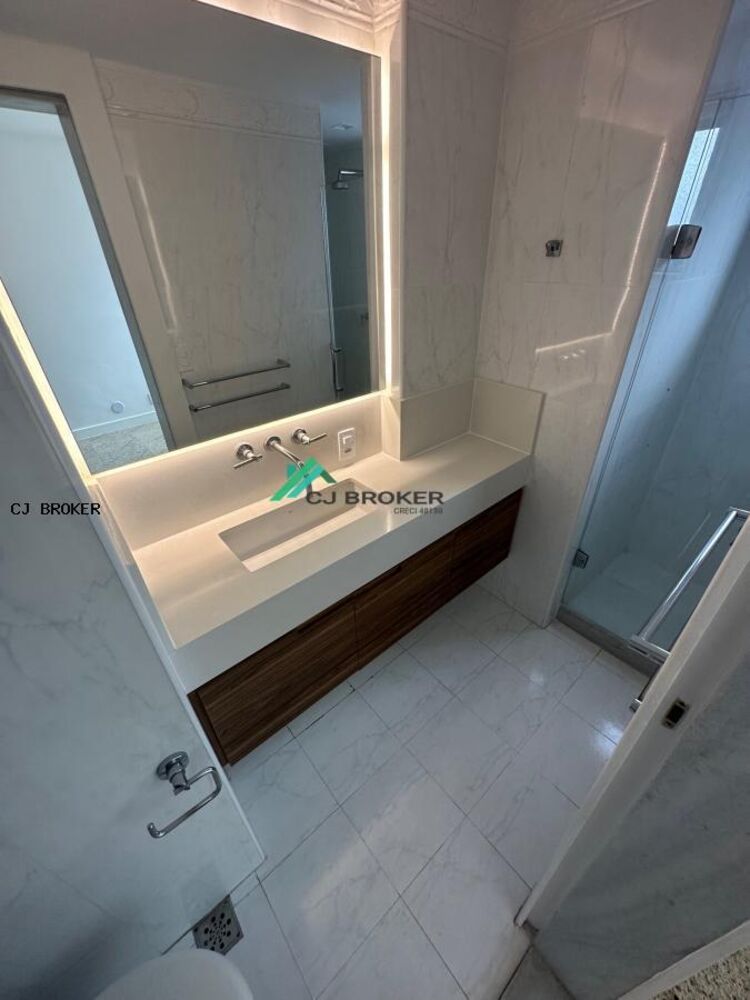 Cobertura, 3 quartos, 230 m² - Foto 2