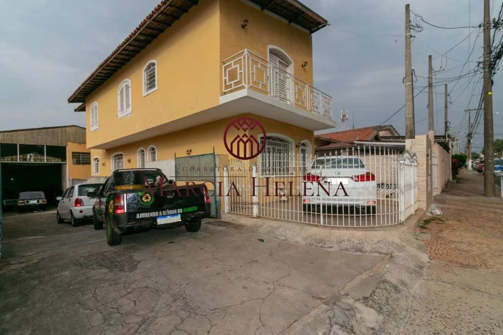Sobrado, 4 quartos, 419 m² - Foto 1