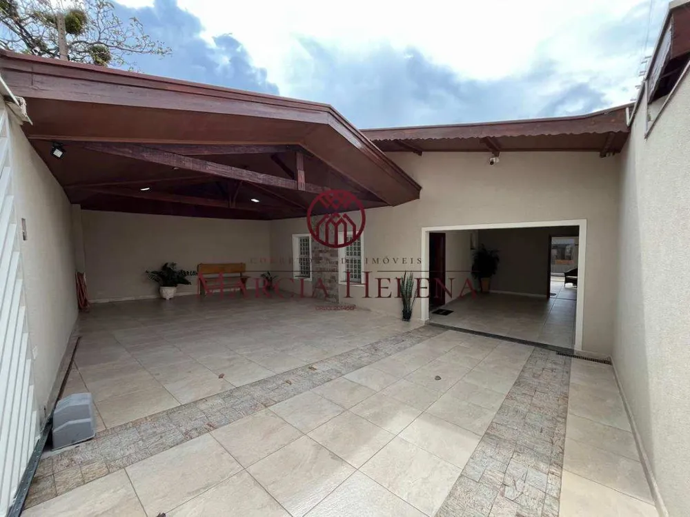 Casa, 3 quartos, 198 m² - Foto 2
