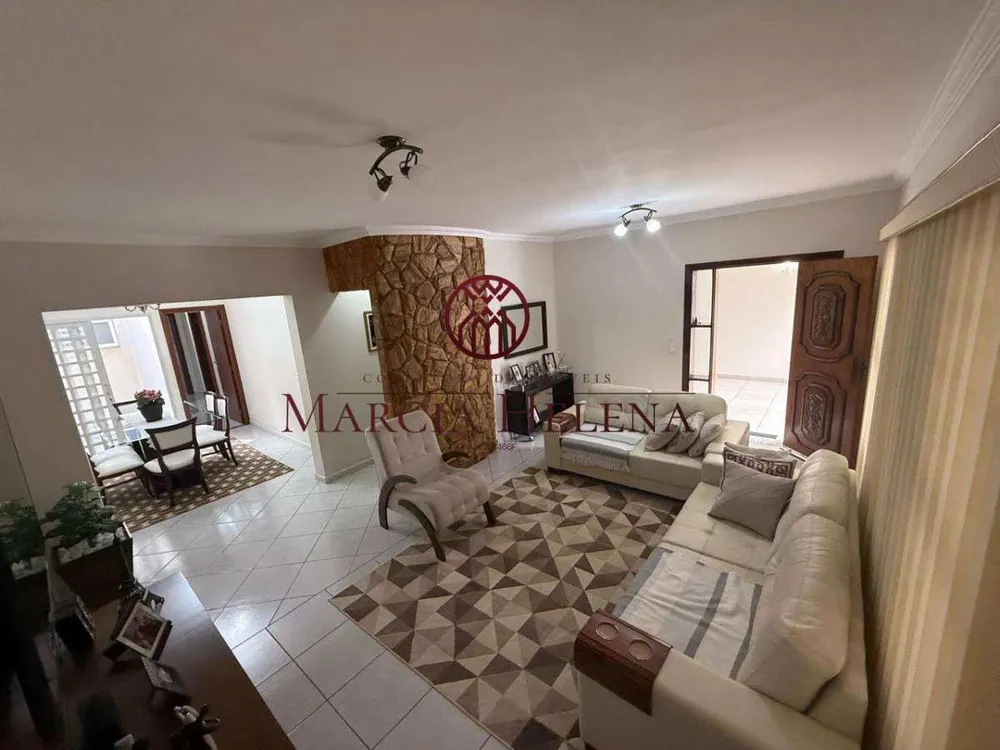 Casa, 3 quartos, 198 m² - Foto 3