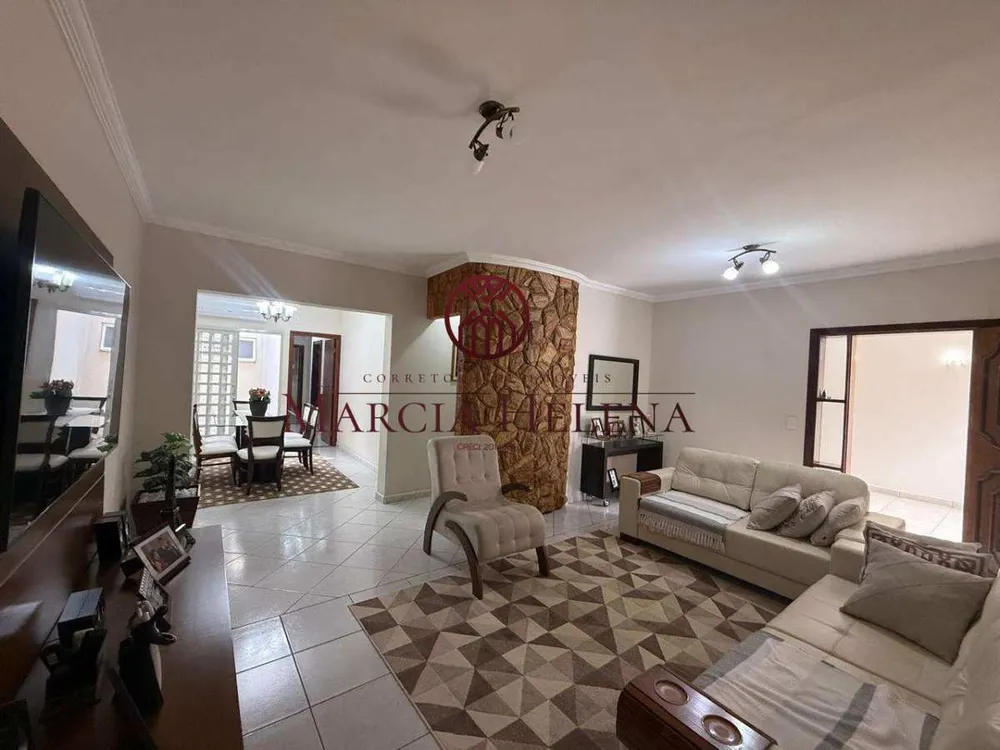 Casa, 3 quartos, 198 m² - Foto 4