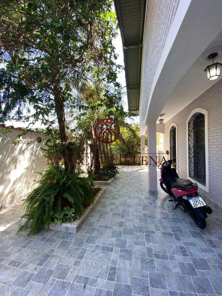 Casa, 3 quartos, 297 m² - Foto 1