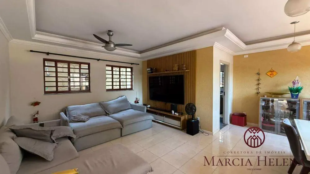 Casa, 3 quartos, 371 m² - Foto 1