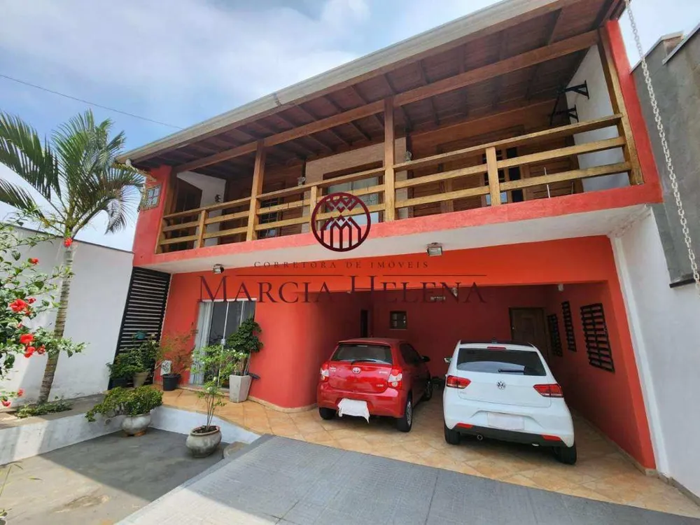 Casa, 5 quartos, 296 m² - Foto 1