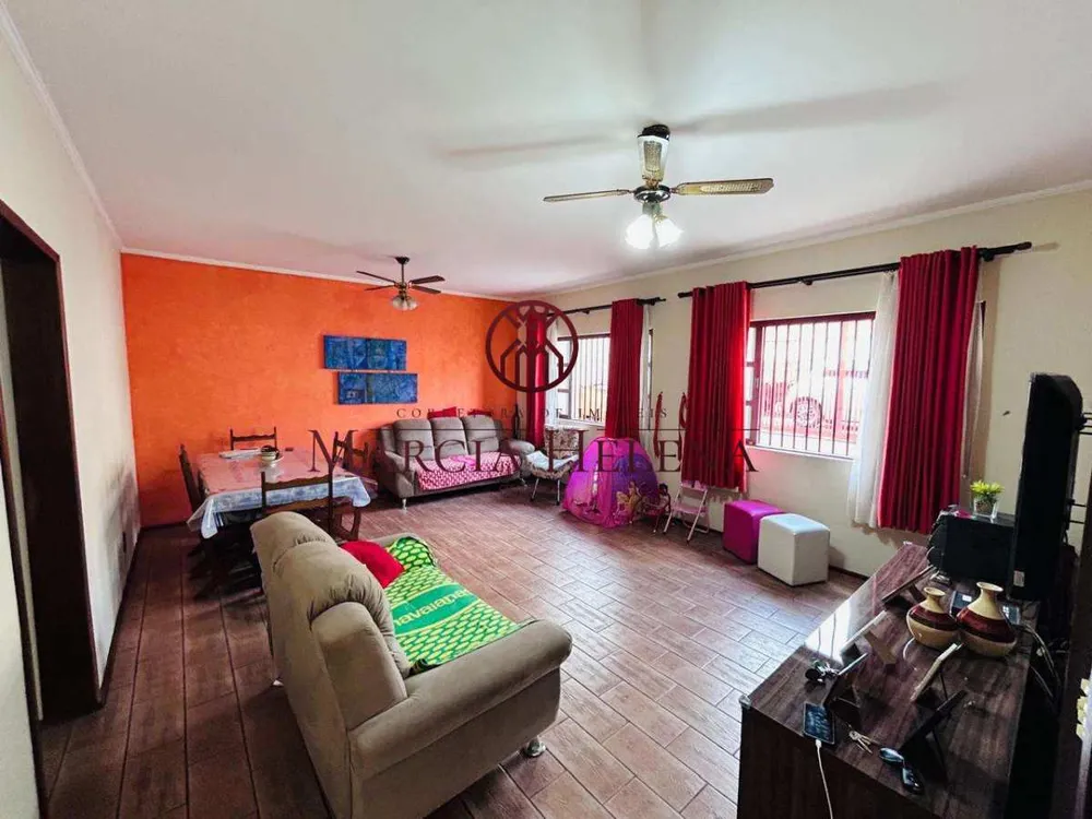 Casa, 4 quartos, 340 m² - Foto 2