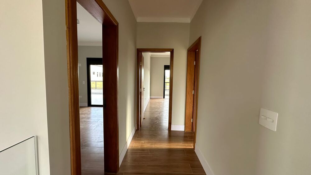 Casa, 3 quartos, 268 m² - Foto 1