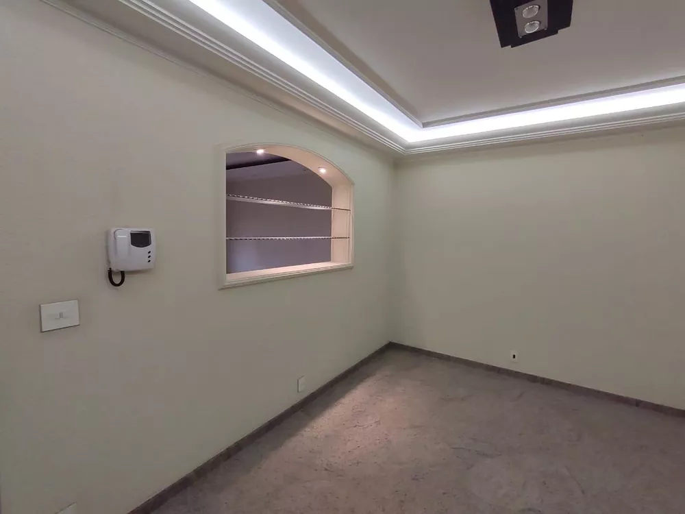 Casa à venda com 3 quartos, 330m² - Foto 5