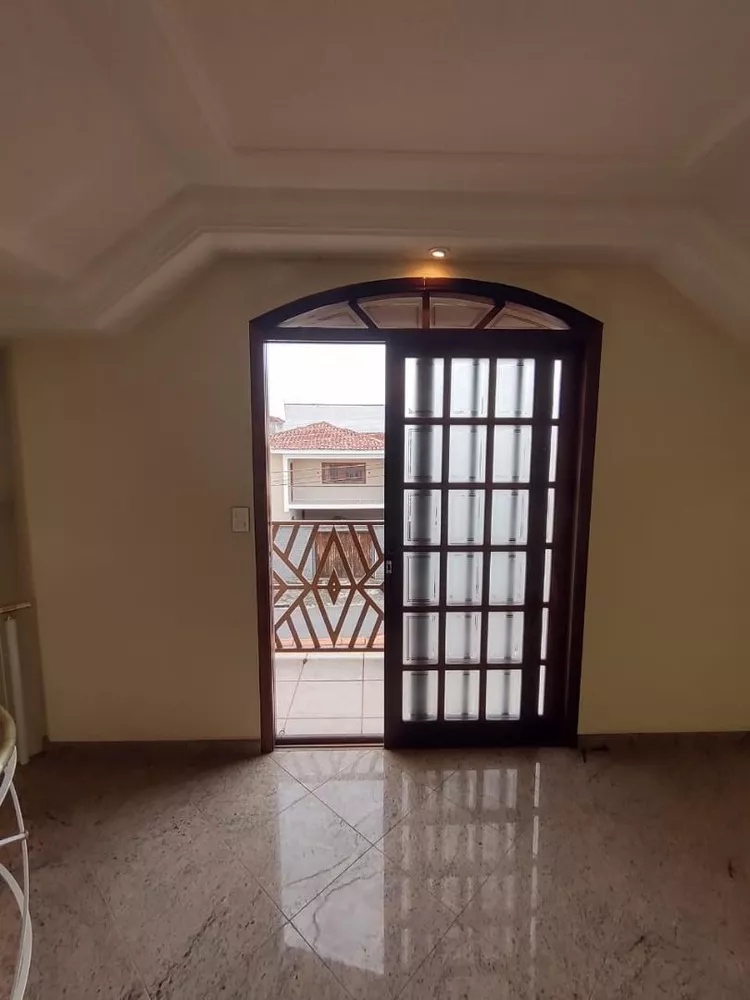 Casa à venda com 3 quartos, 330m² - Foto 8