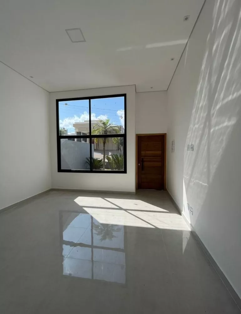 Casa à venda com 3 quartos, 161m² - Foto 3