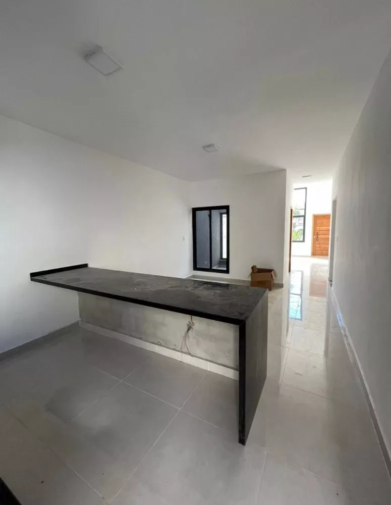 Casa à venda com 3 quartos, 161m² - Foto 4