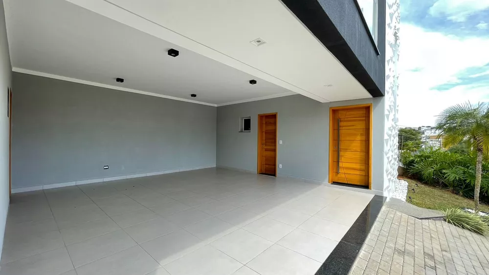 Casa à venda com 4 quartos, 296m² - Foto 4