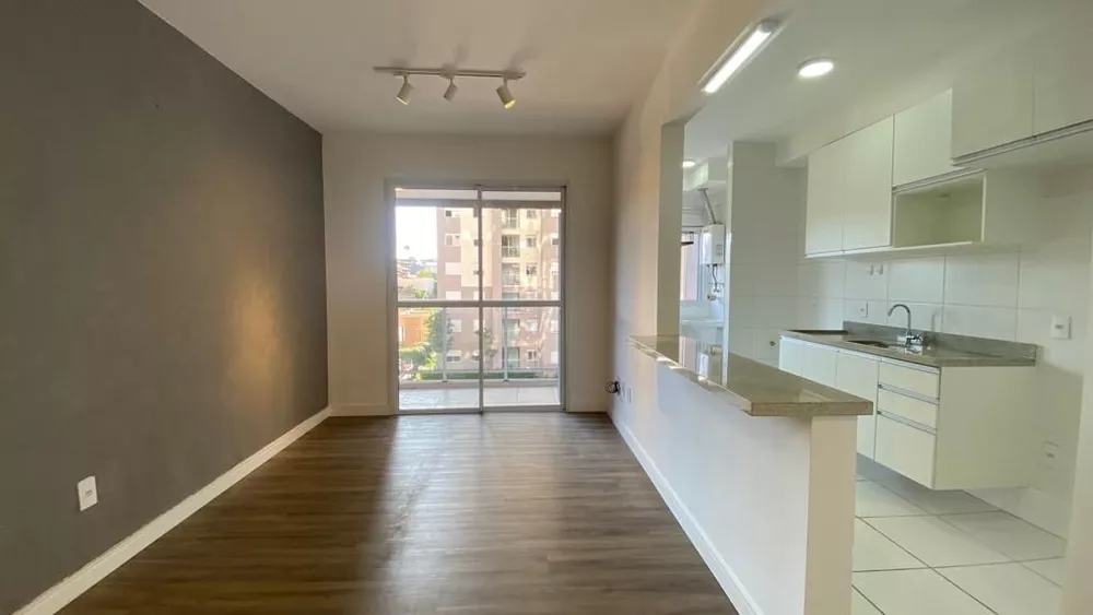 Apartamento à venda com 3 quartos, 81m² - Foto 2