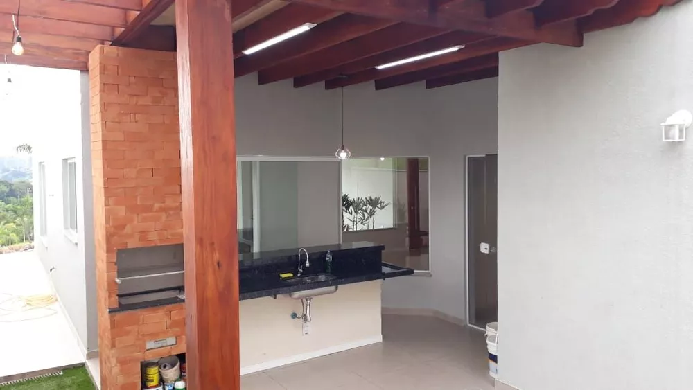 Casa de Condomínio à venda com 3 quartos, 250m² - Foto 4