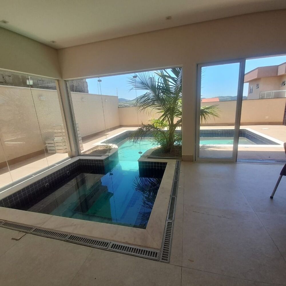 Casa, 3 quartos, 330 m² - Foto 1