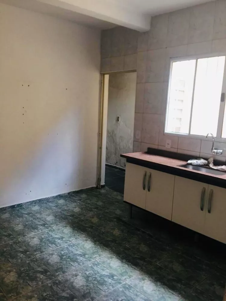 Casa à venda com 2 quartos, 123m² - Foto 4