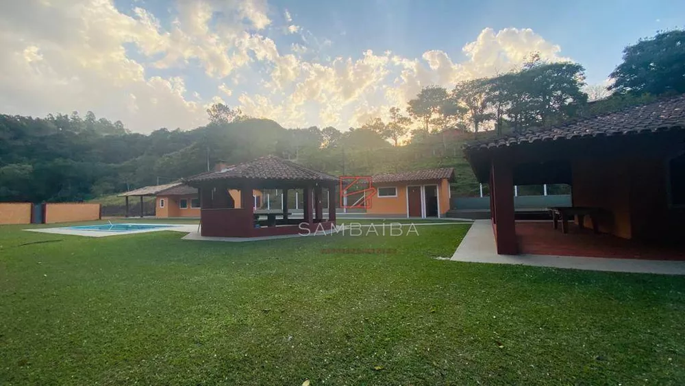 Sítio à venda com 5 quartos, 460m² - Foto 1