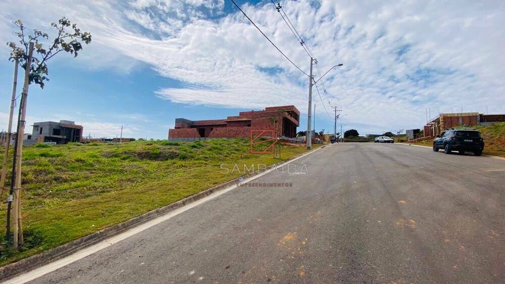 Loteamento e Condomínio, 300 m² - Foto 1