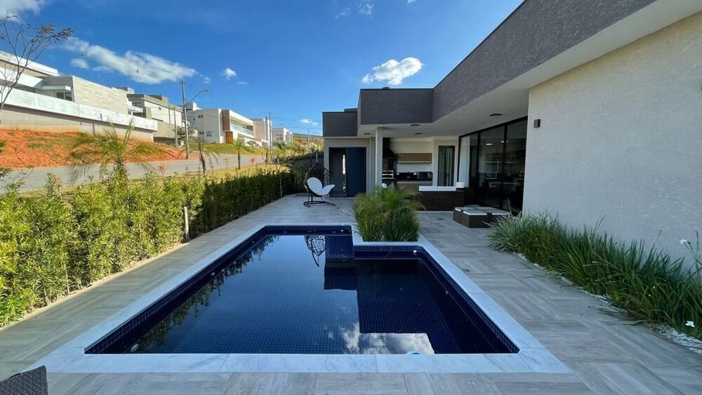 Casa, 3 quartos, 235 m² - Foto 1
