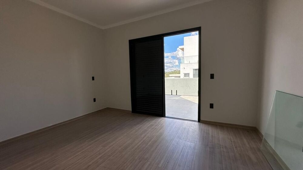 Casa de Condomínio à venda com 3 quartos, 270m² - Foto 5
